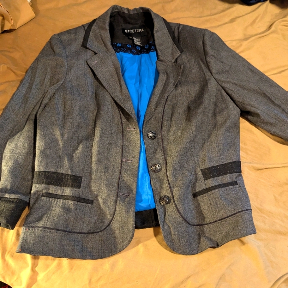 Adorable & Versatile Gray Blazer with Black Trim